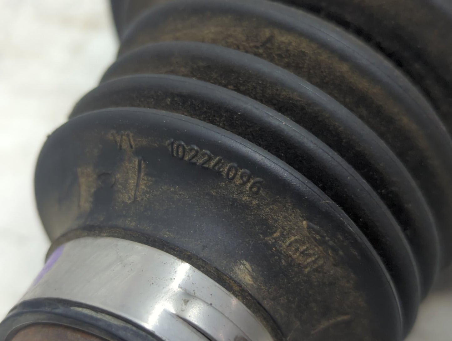 2013-2019 Ford Escape Axle Shaft Front Driver Cv C/v - Oemusedautoparts1.com