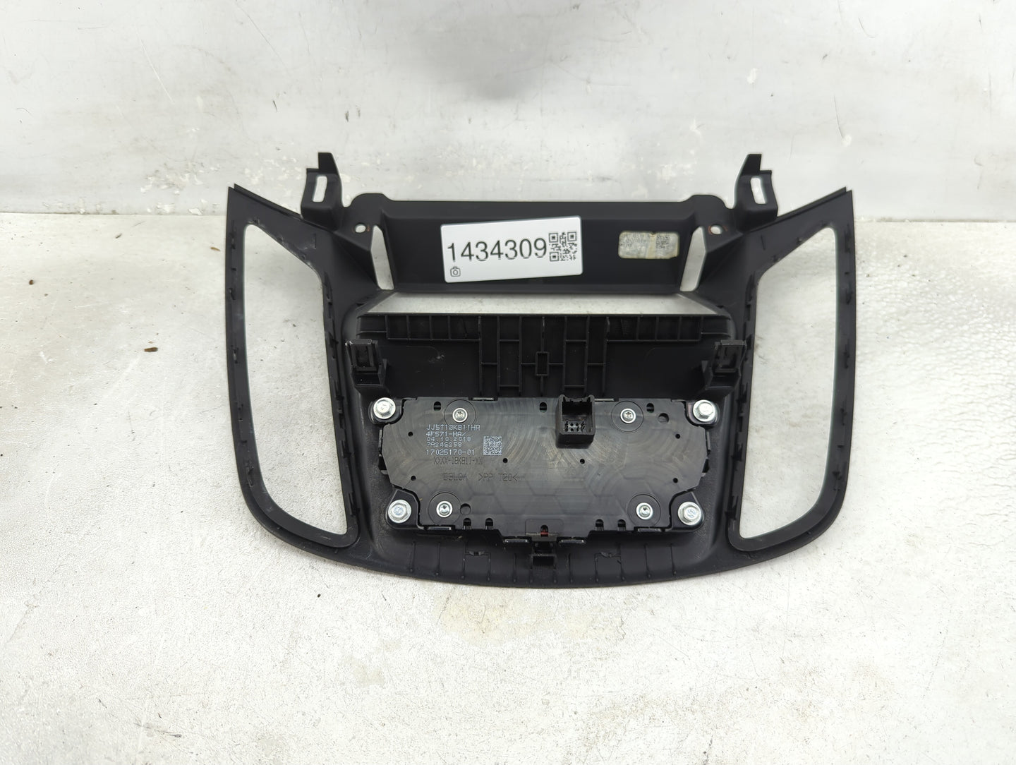 2017-2019 Ford Escape Radio Control Panel Black - Oemusedautoparts1.com