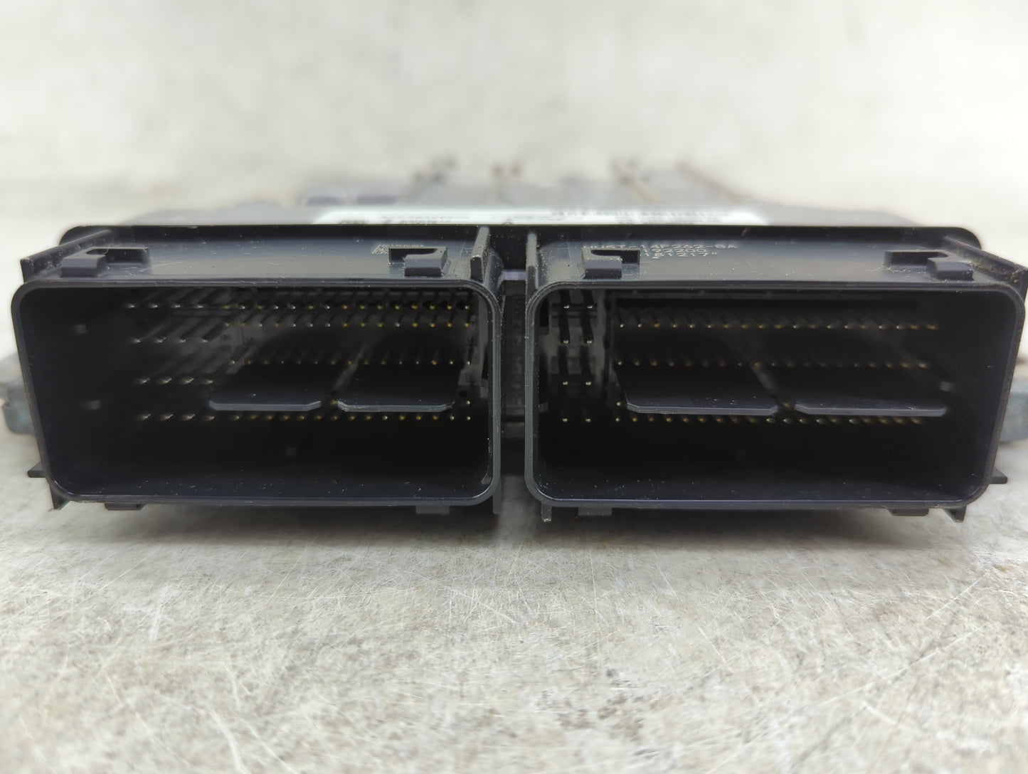 2017-2019 Ford Escape PCM Engine Control Computer ECU ECM PCU OEM P/N:HJ5A-12A650-MA FV6A-12B684-AB Fits Fits 2017 2018 2019