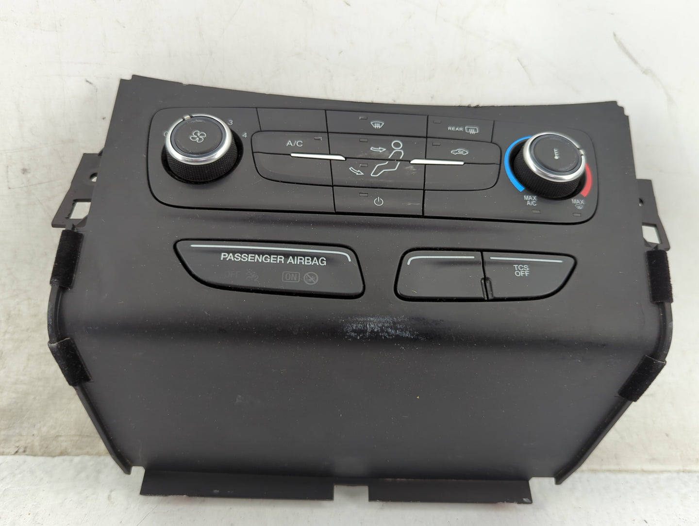 2017-2019 Ford Escape Climate Control Module Temperature AC/Heater Replacement P/N:GJ5T-19980-AG Fits Fits 2017 2018 2019 OE
