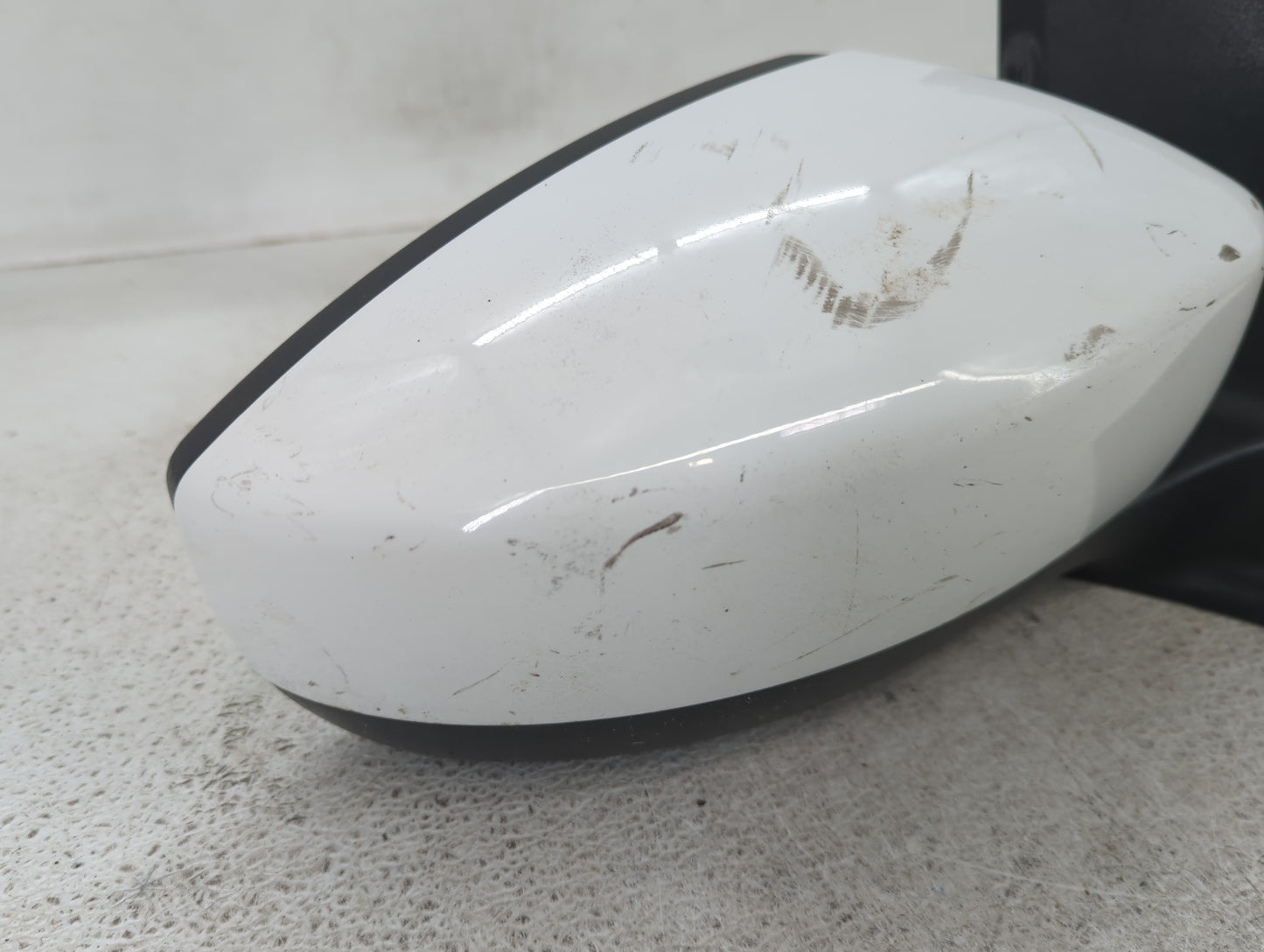 2017-2019 Ford Escape Passenger Side View Mirror - Right Door Mirror OEM Used - Oemusedautoparts1.com