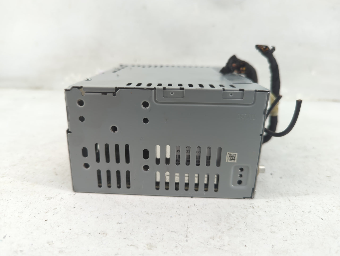 2015-2019 Ford Escape Radio AM FM Cd Player Receiver Replacement Fits Fits 2015 2016 2017 2018 2019 OEM Used Auto Parts - Oe