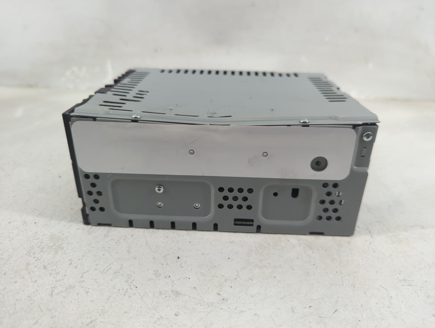 2017-2019 Ford Escape Radio AM FM Cd Player Receiver Replacement Fits Fits 2017 2018 2019 OEM Used Auto Parts - Oemusedautop