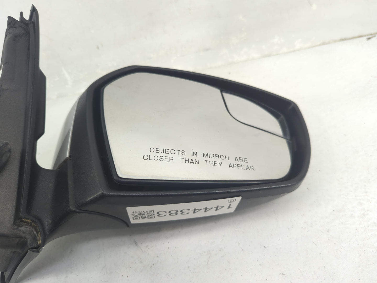 2017-2019 Ford Escape Passenger Side View Mirror - Right Door Mirror OEM Used - Oemusedautoparts1.com