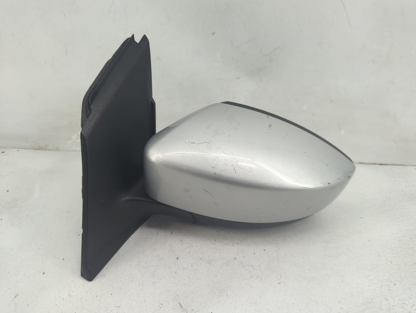 2017-2019 Ford Escape Driver Side View Mirror - Left Door Mirror OEM Used - Oemusedautoparts1.com