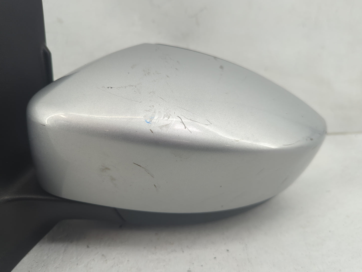 2017-2019 Ford Escape Driver Side View Mirror - Left Door Mirror OEM Used - Oemusedautoparts1.com