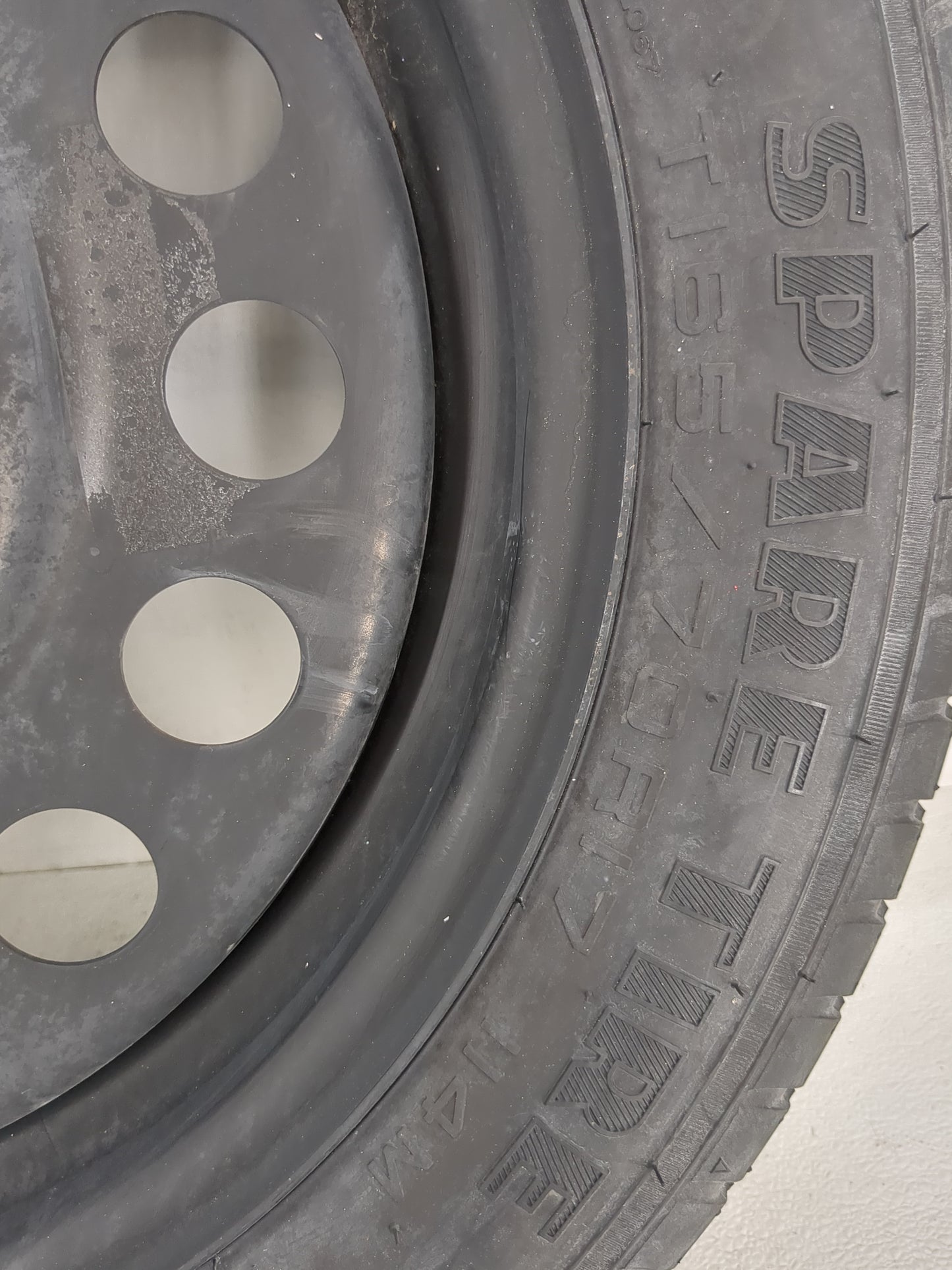 2013-2019 Ford Escape Spare Donut Tire Wheel Rim Oem 1455265 - Oemusedautoparts1.com