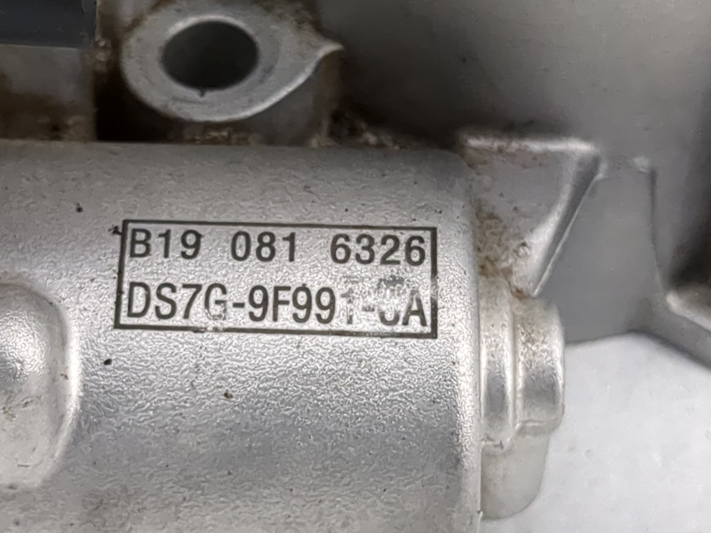 2017-2019 Ford Escape Throttle Body P/N:DS7G-9F991-CA Fits Fits 2014 2015 2016 2017 2018 2019 2020 OEM Used Auto Parts - Oem