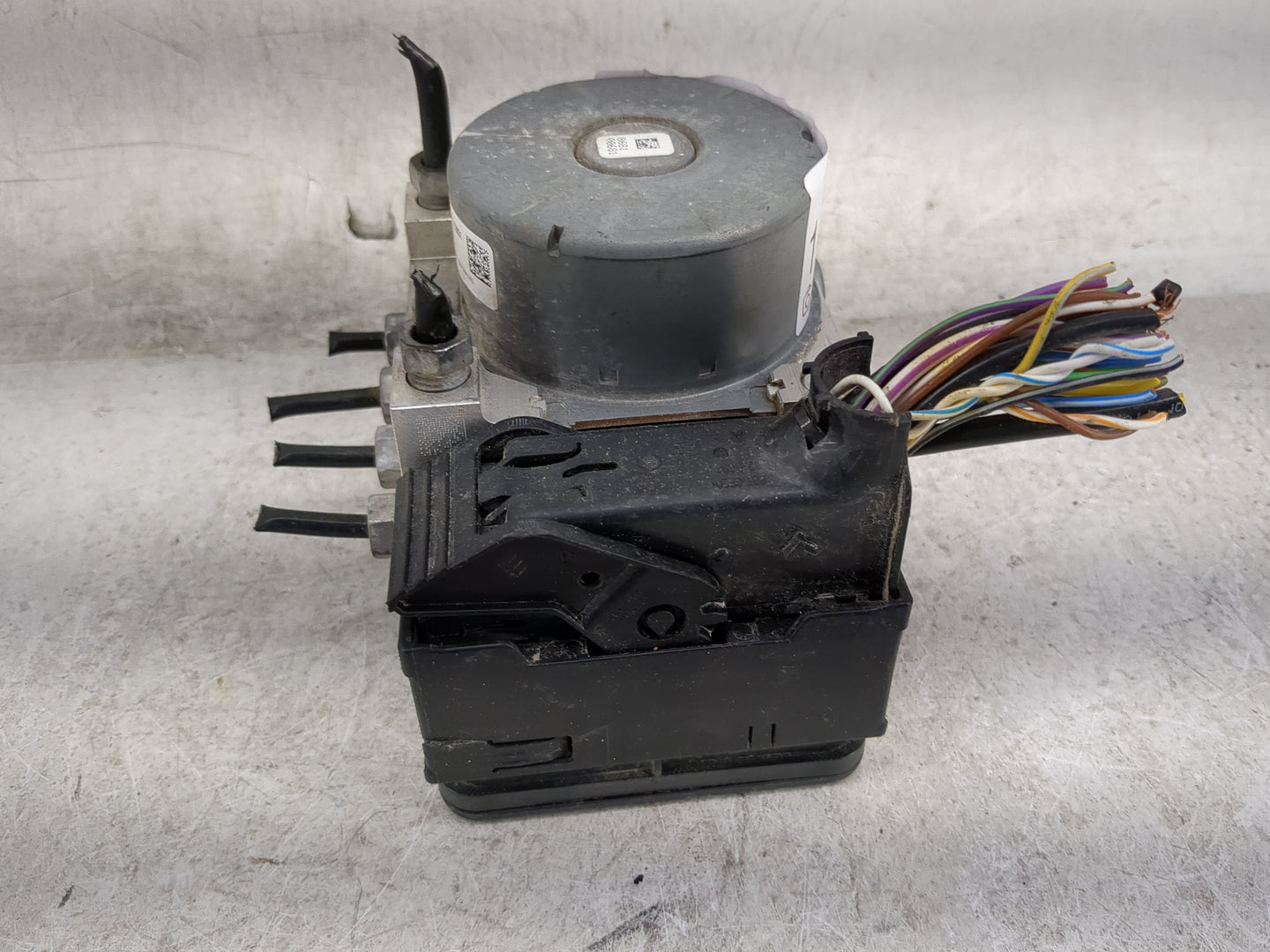 2017-2019 Ford Escape ABS Pump Control Module Replacement P/N:GV61-2C219-DJ Fits Fits 2017 2018 2019 OEM Used Auto Parts - O