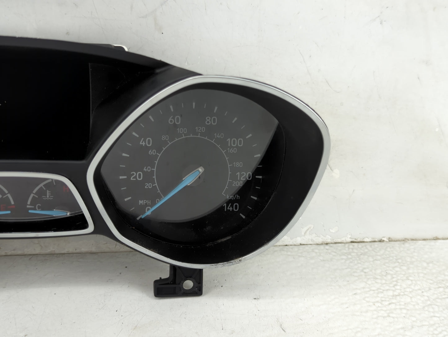 2019 Ford Escape Instrument Cluster Speedometer Gauges P/N:KJ5T-10849-TA CV4T-14C026-BH Miles:69K Fits OEM Used Auto Parts -