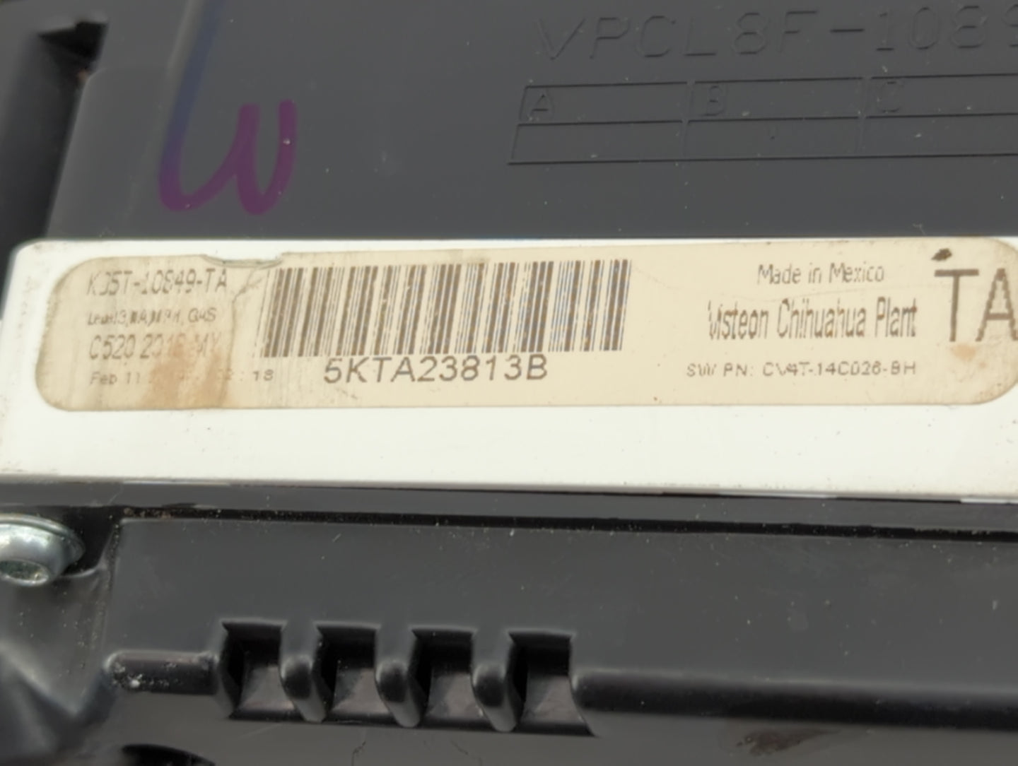 2019 Ford Escape Instrument Cluster Speedometer Gauges P/N:KJ5T-10849-TA CV4T-14C026-BH Miles:69K Fits OEM Used Auto Parts -