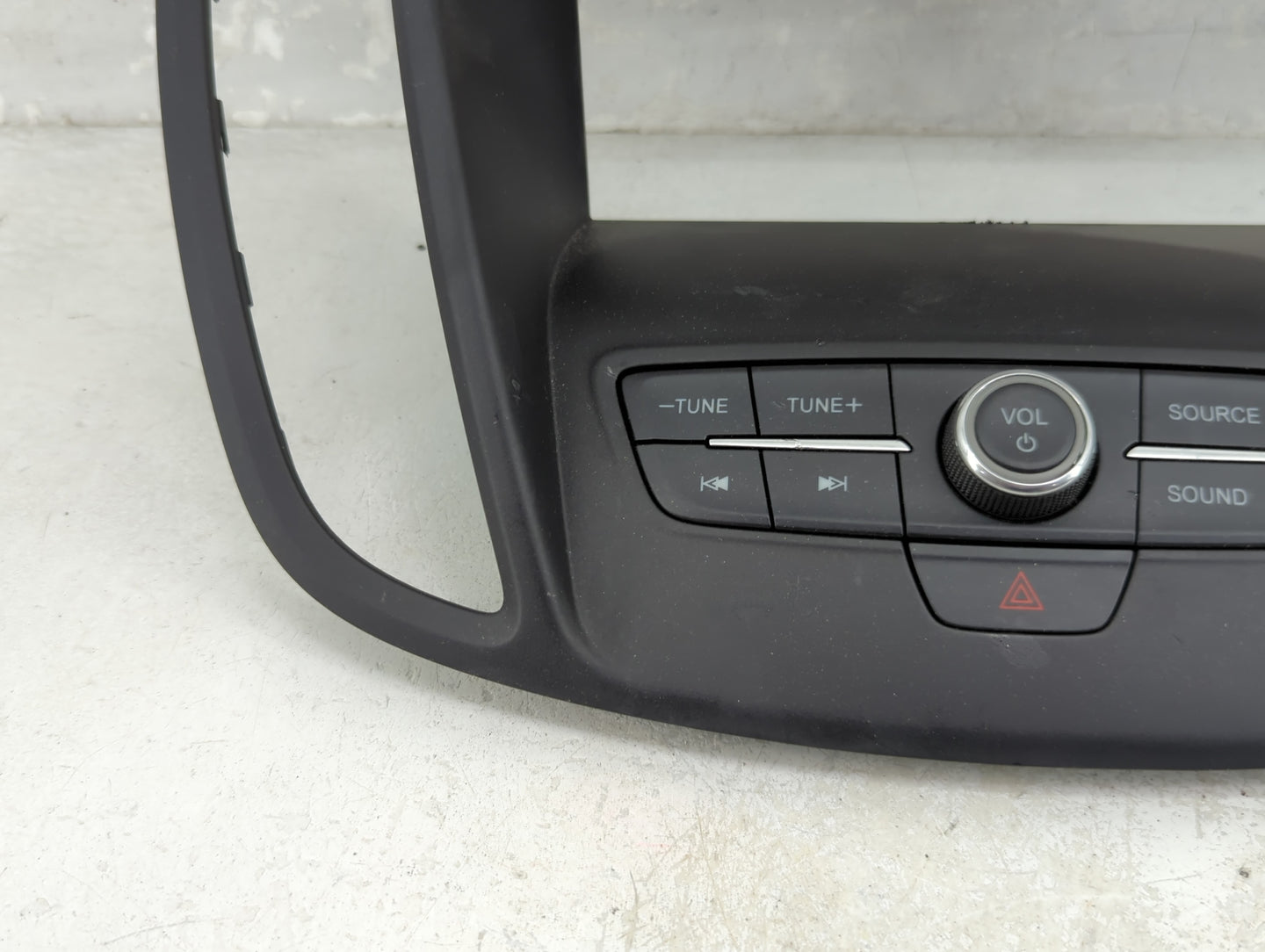 2017-2019 Ford Escape Radio Control Panel Black 1466252 - Oemusedautoparts1.com