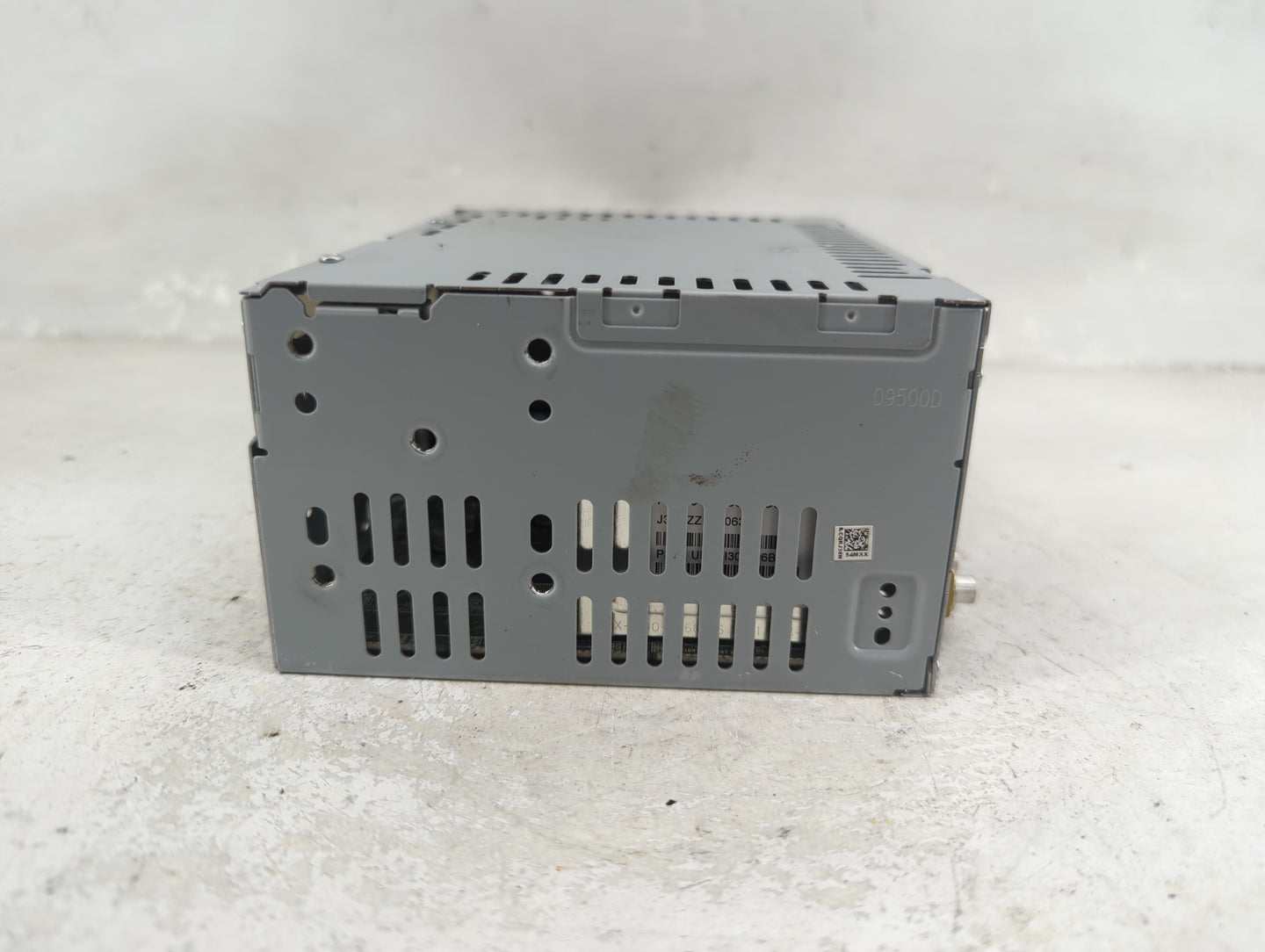 2019 Ford Escape Radio AM FM Cd Player Receiver Replacement P/N:CQ-RJ38N54M 00009212CQ-RJ38N54M, 082027004155 Fits OEM Used 