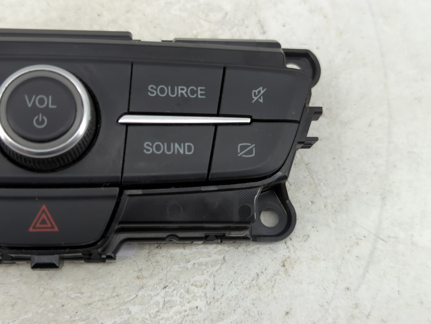 2017-2019 Ford Escape Radio Control Panel 1469137 - Oemusedautoparts1.com