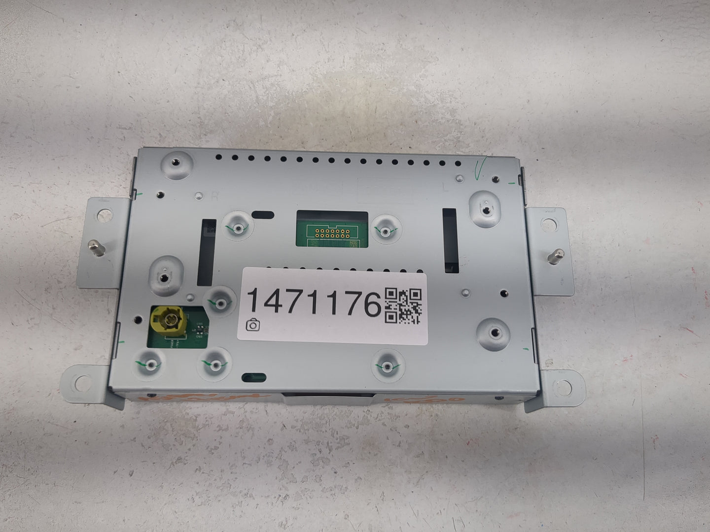 2016-2019 Ford Escape Information Display Screen 1471176 - Oemusedautoparts1.com