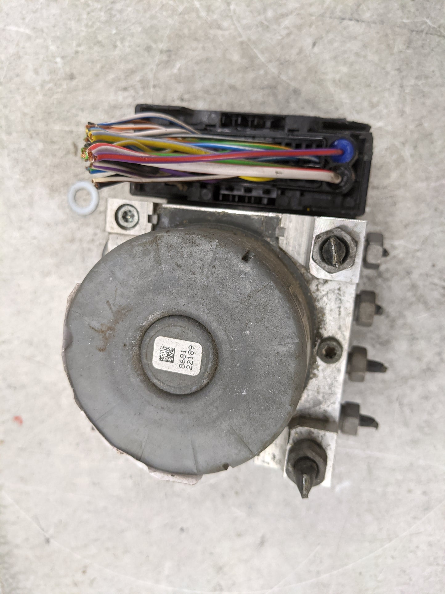 2017-2019 Ford Escape ABS Pump Control Module Replacement P/N:GV61-2C405-CL GV61-2C219-DL Fits Fits 2017 2018 2019 OEM Used 