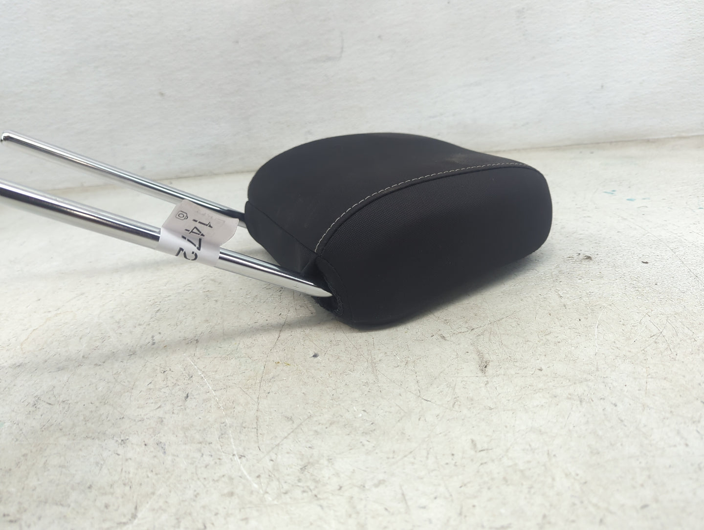 2019 Ford Escape Headrest Head Rest Front Driver Passenger Seat Fits OEM Used Auto Parts - Oemusedautoparts1.com