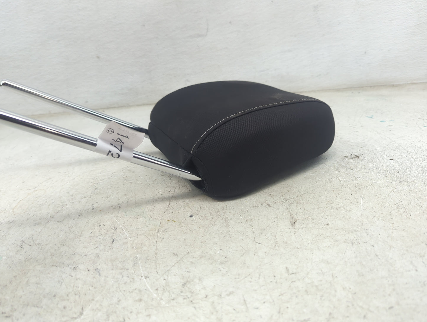 2019 Ford Escape Headrest Head Rest Front Driver Passenger Seat Fits OEM Used Auto Parts - Oemusedautoparts1.com