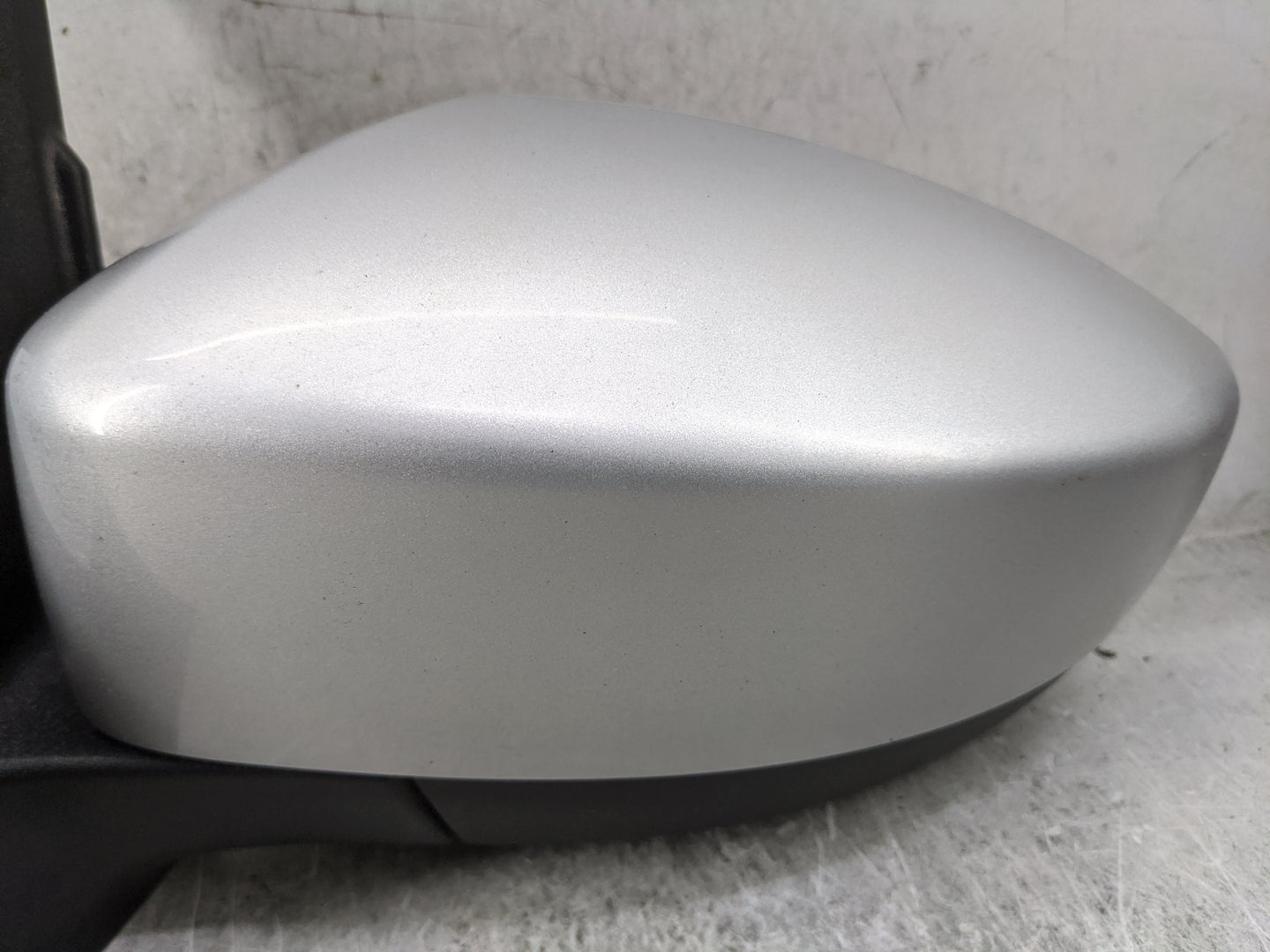 2017-2019 Ford Escape Driver Side View Mirror - Left Door Mirror OEM Used - Oemusedautoparts1.com