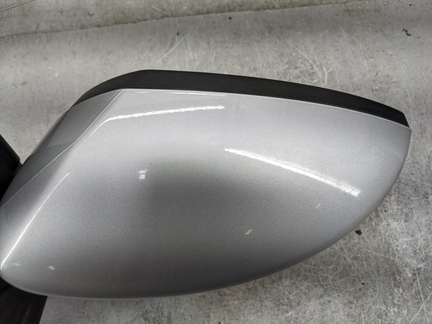 2017-2019 Ford Escape Driver Side View Mirror - Left Door Mirror OEM Used - Oemusedautoparts1.com