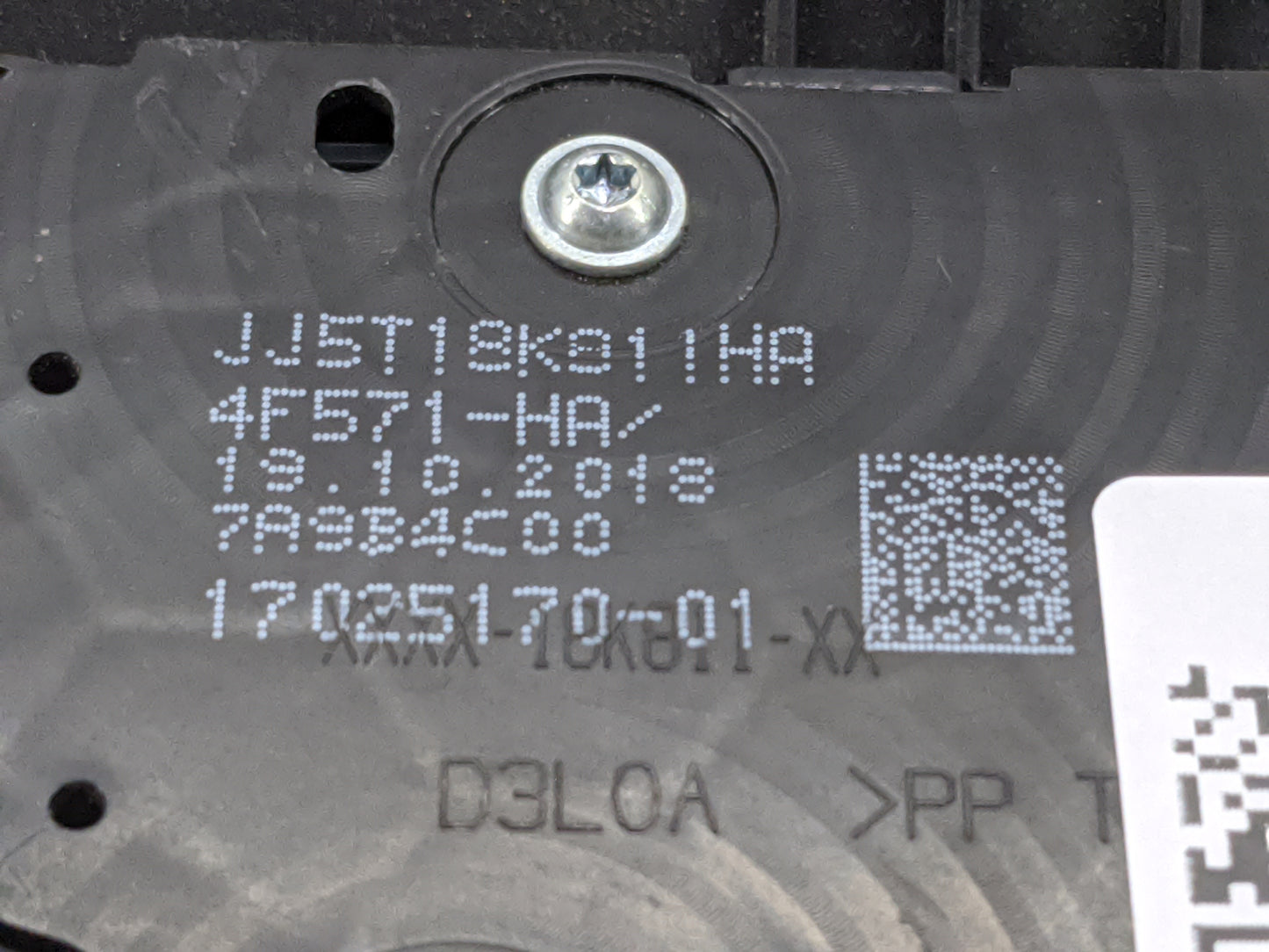 2017-2019 Ford Escape Radio Control Panel Black 1474474 - Oemusedautoparts1.com