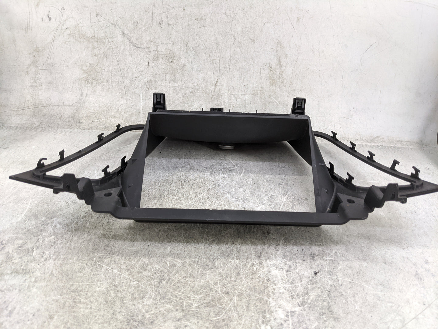 2017-2019 Ford Escape Radio Control Panel Black 1474474 - Oemusedautoparts1.com