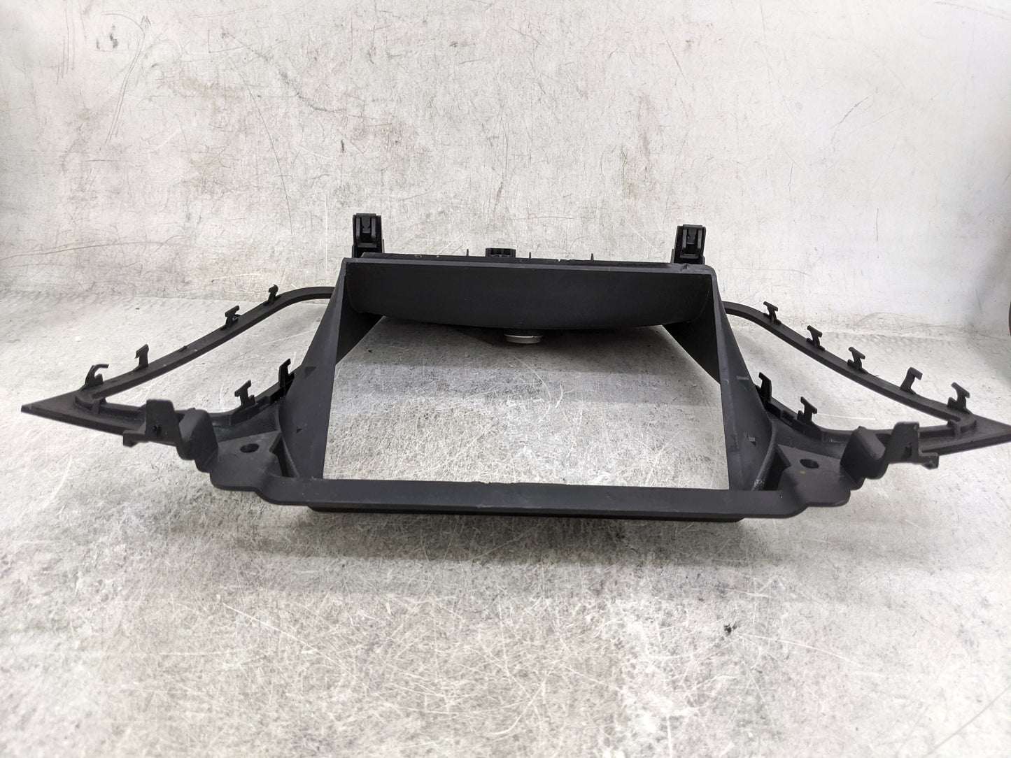 2017-2019 Ford Escape Radio Control Panel Black 1474474 - Oemusedautoparts1.com