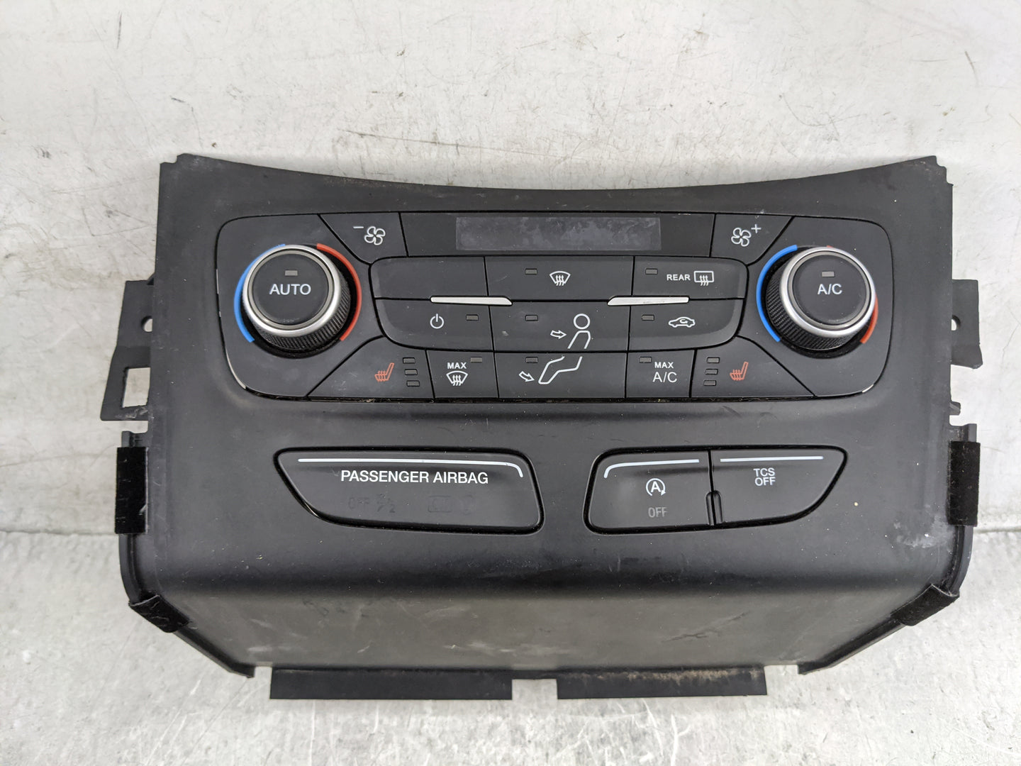 2018-2019 Ford Escape Climate Control Module Temperature AC/Heater Replacement P/N:GJ5T-18C612-CK GKAVJ4B020 Fits Fits 2018 
