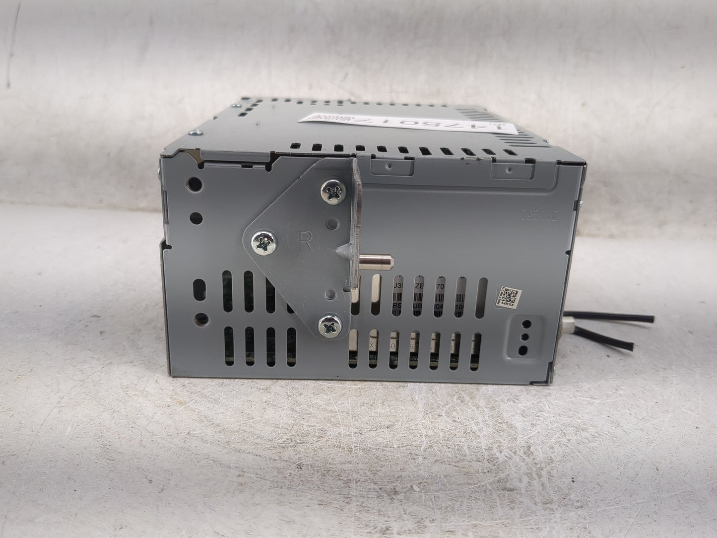 2019 Ford Escape Radio AM FM Cd Player Receiver Replacement P/N:GJ5T-19C107-KA Fits OEM Used Auto Parts - Oemusedautoparts1.