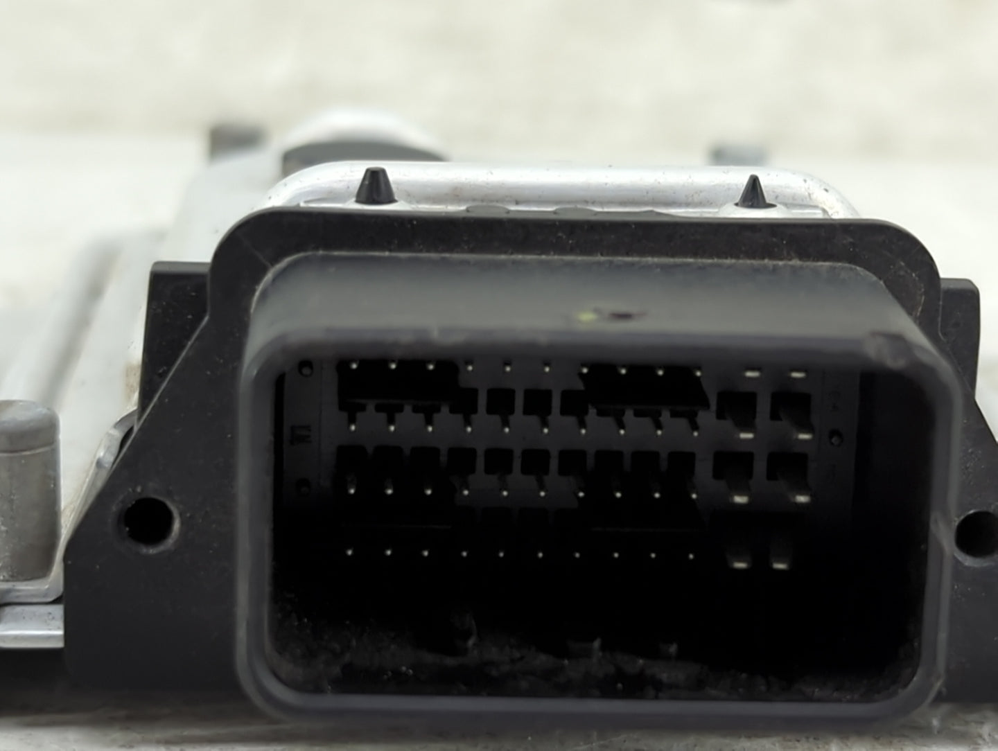 2017-2019 Ford Escape PCM Engine Control Computer ECU ECM PCU OEM P/N:0 260 002 987 310F6 3BE0A Fits Fits 2017 2018 2019 OEM