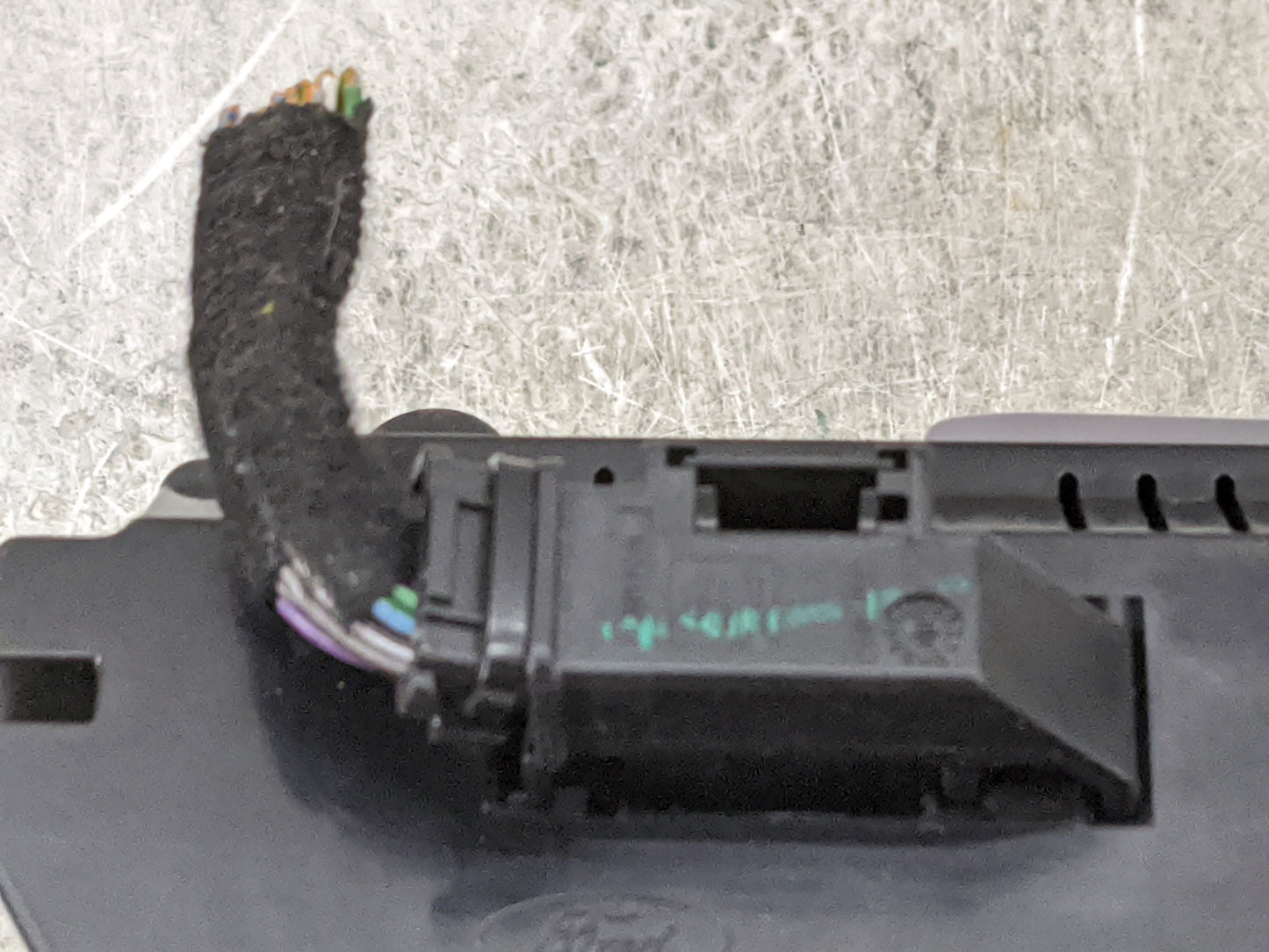 2018-2019 Ford Escape Climate Control Module Temperature AC/Heater Replacement P/N:GJ5T-18C612-CK Fits Fits 2018 2019 OEM Us