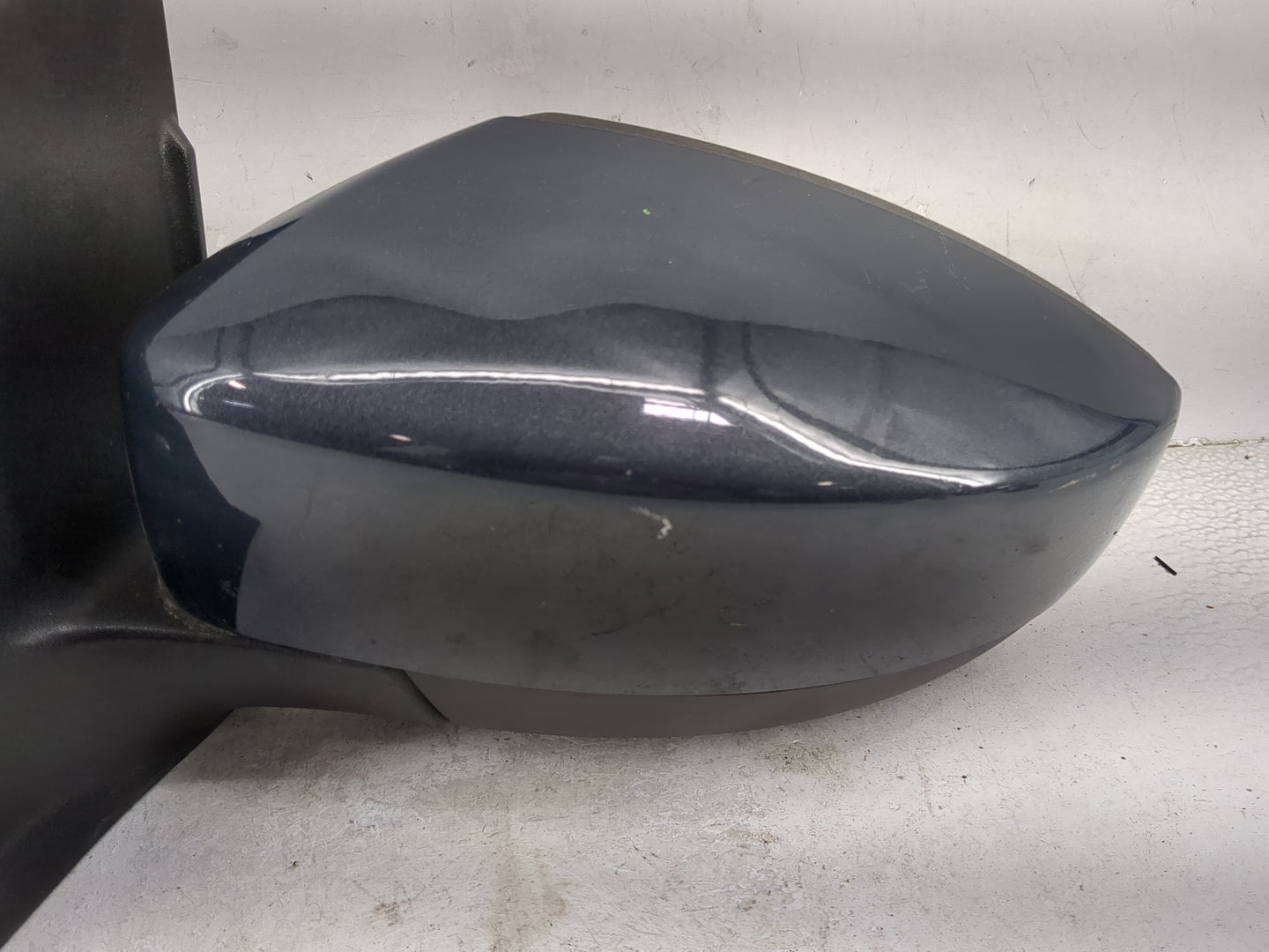 2017-2019 Ford Escape Driver Side View Mirror - Left Door Mirror OEM Used - Oemusedautoparts1.com