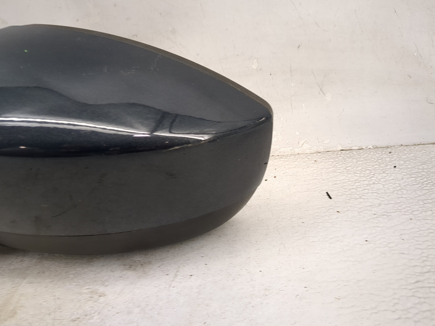 2017-2019 Ford Escape Driver Side View Mirror - Left Door Mirror OEM Used - Oemusedautoparts1.com