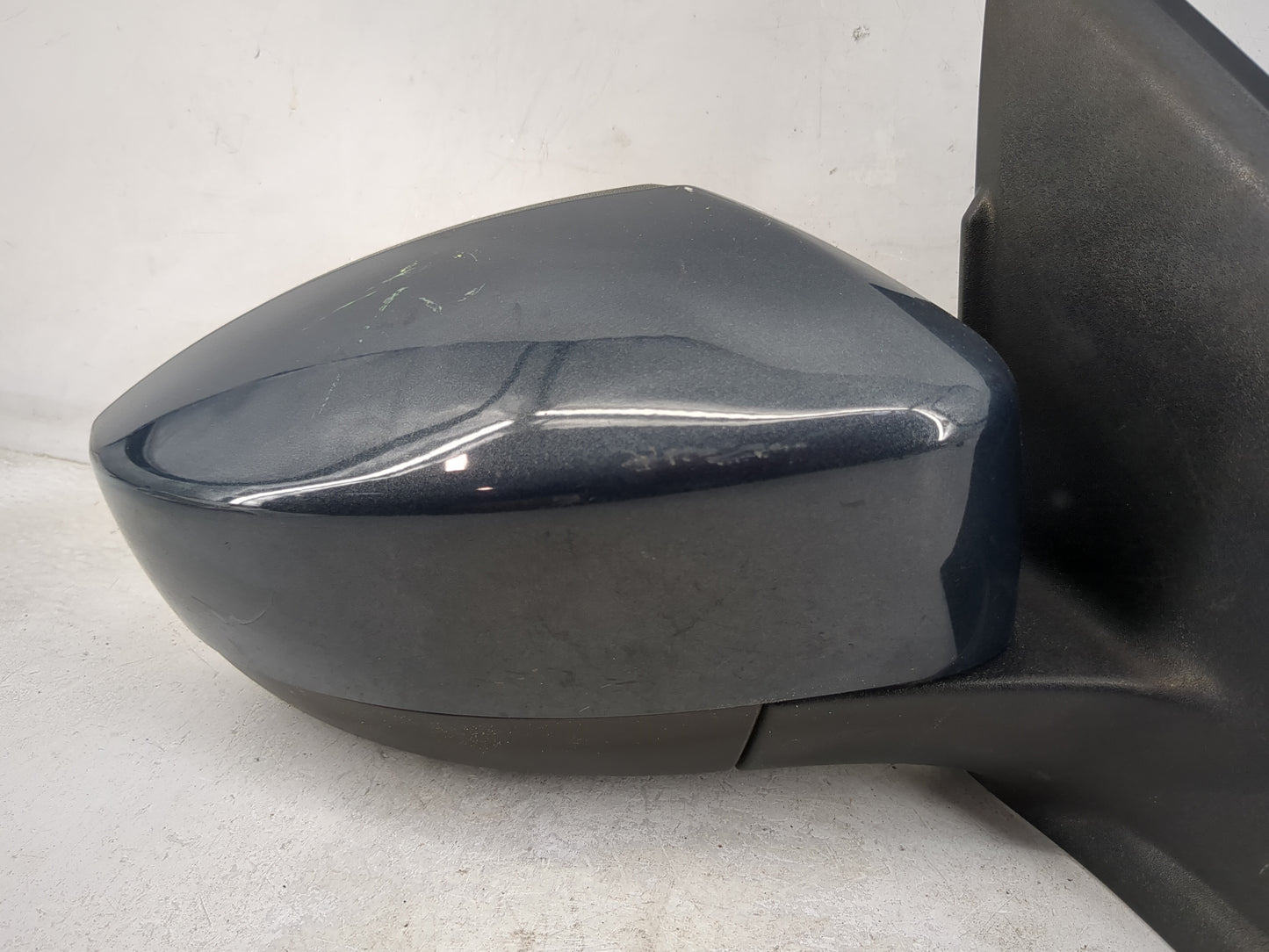 2017-2019 Ford Escape Passenger Side View Mirror - Right Door Mirror OEM Used - Oemusedautoparts1.com