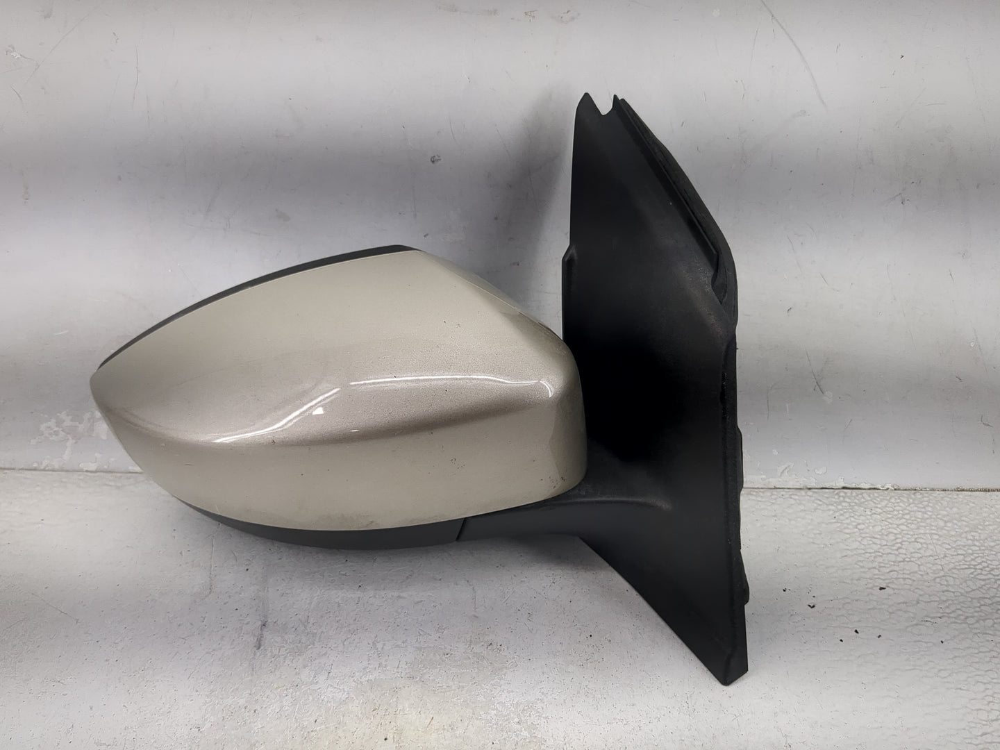 2019 Ford Escape Passenger Side View Mirror - Right Door Mirror OEM Used - Oemusedautoparts1.com