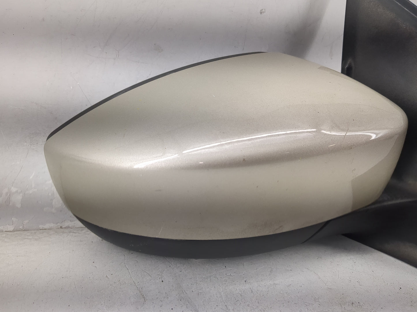 2019 Ford Escape Passenger Side View Mirror - Right Door Mirror OEM Used - Oemusedautoparts1.com