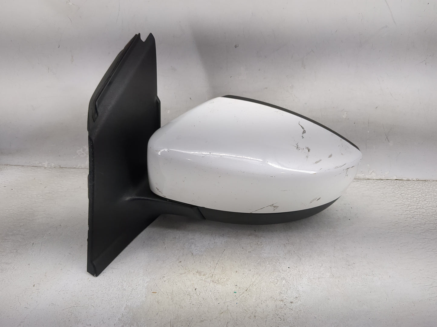 2019 Ford Escape Driver Side View Mirror - Left Door Mirror OEM Used - Oemusedautoparts1.com