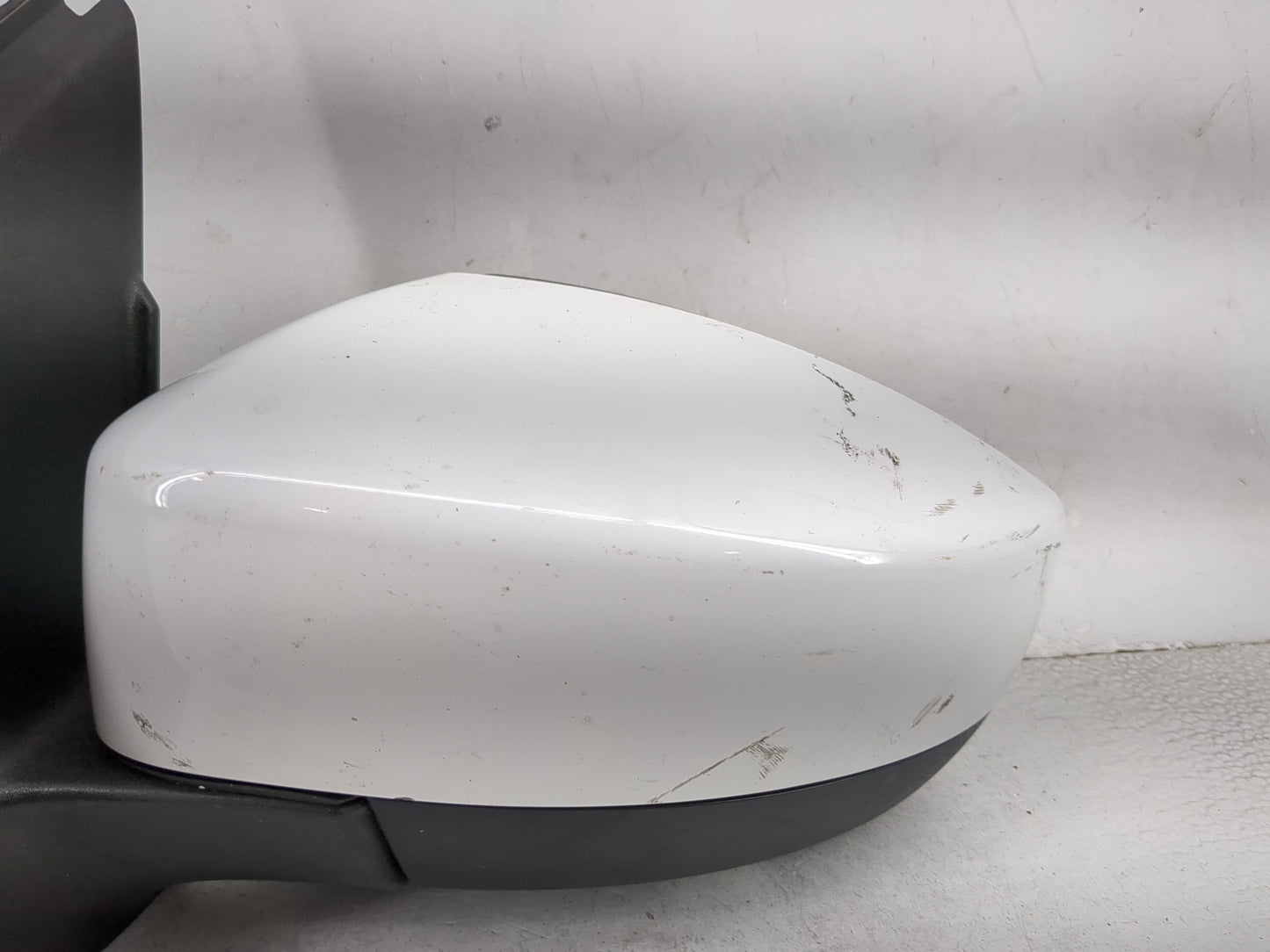 2019 Ford Escape Driver Side View Mirror - Left Door Mirror OEM Used - Oemusedautoparts1.com