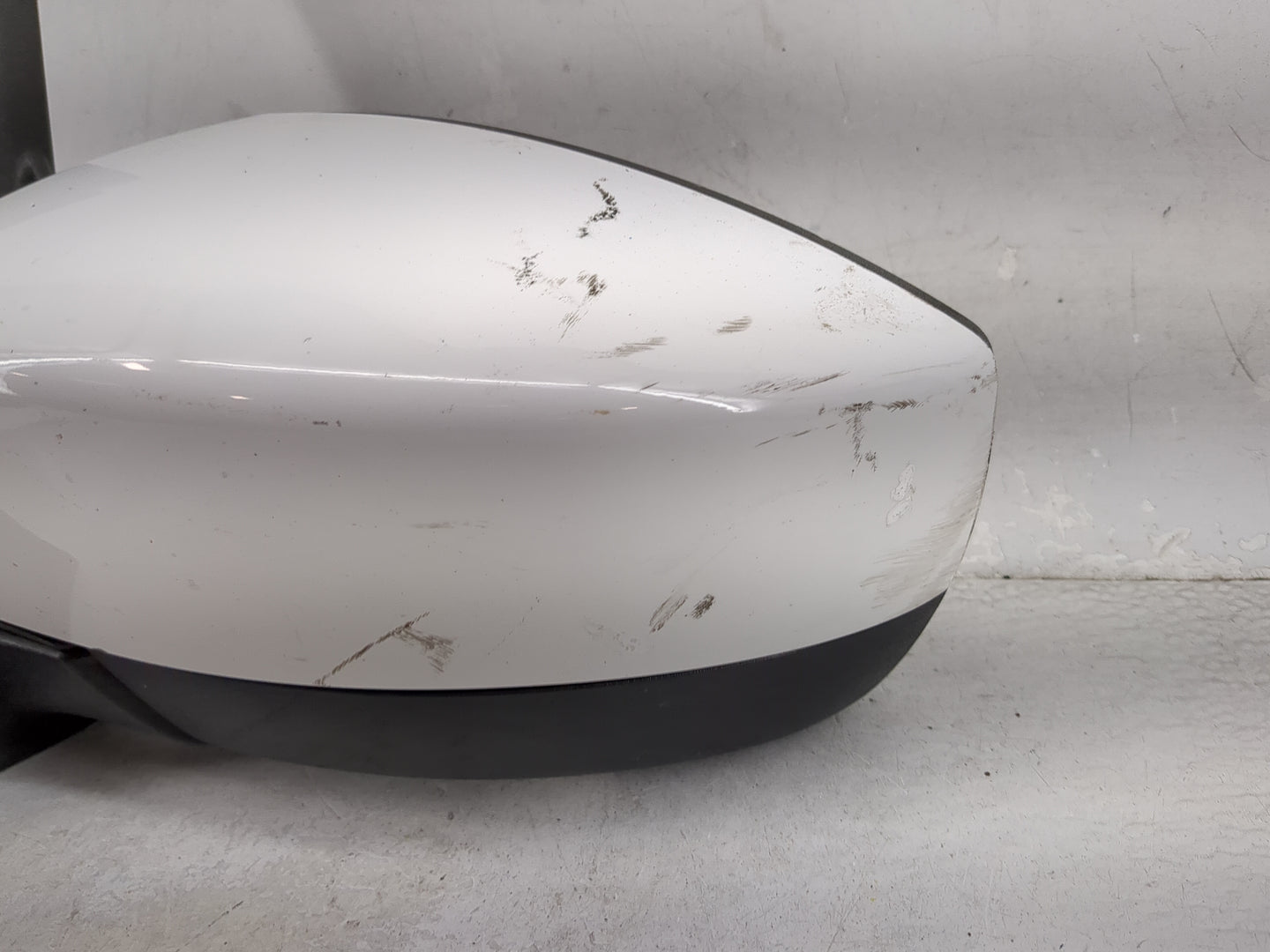 2019 Ford Escape Driver Side View Mirror - Left Door Mirror OEM Used - Oemusedautoparts1.com