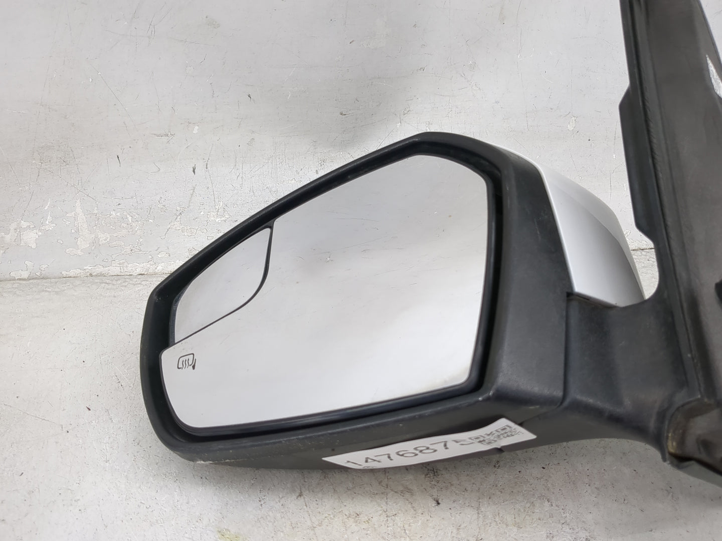 2019 Ford Escape Driver Side View Mirror - Left Door Mirror OEM Used - Oemusedautoparts1.com
