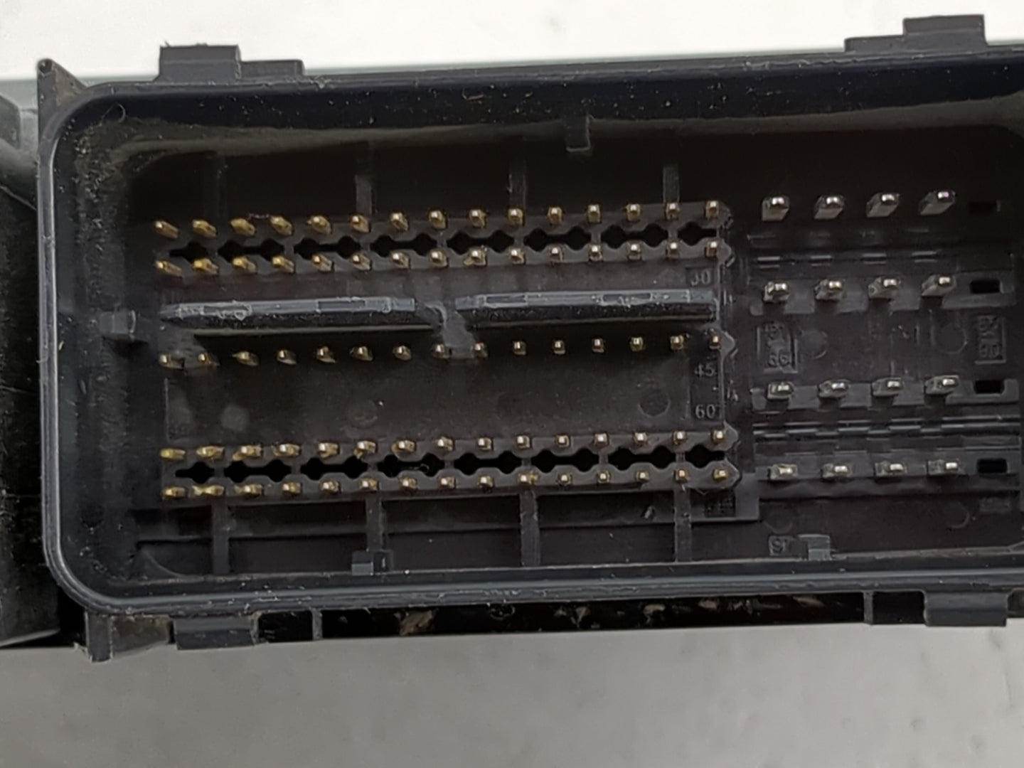 2017-2019 Ford Escape PCM Engine Control Computer ECU ECM PCU OEM P/N:HJ5A-12A650-MA FV6A-12B684-AB Fits Fits 2017 2018 2019