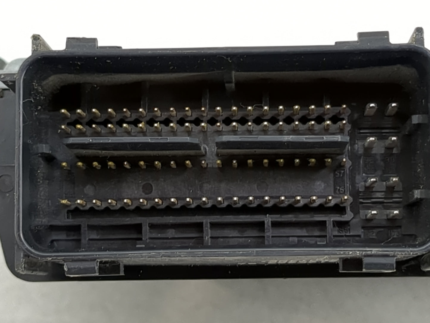 2017-2019 Ford Escape PCM Engine Control Computer ECU ECM PCU OEM P/N:HJ5A-12A650-MA FV6A-12B684-AB Fits Fits 2017 2018 2019