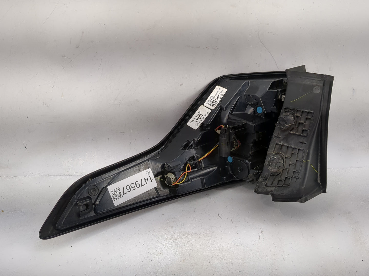 2019 Ford Escape Tail Light Assembly Driver Left OEM P/N:KJ54-13405-BB Fits OEM Used Auto Parts - Oemusedautoparts1.com
