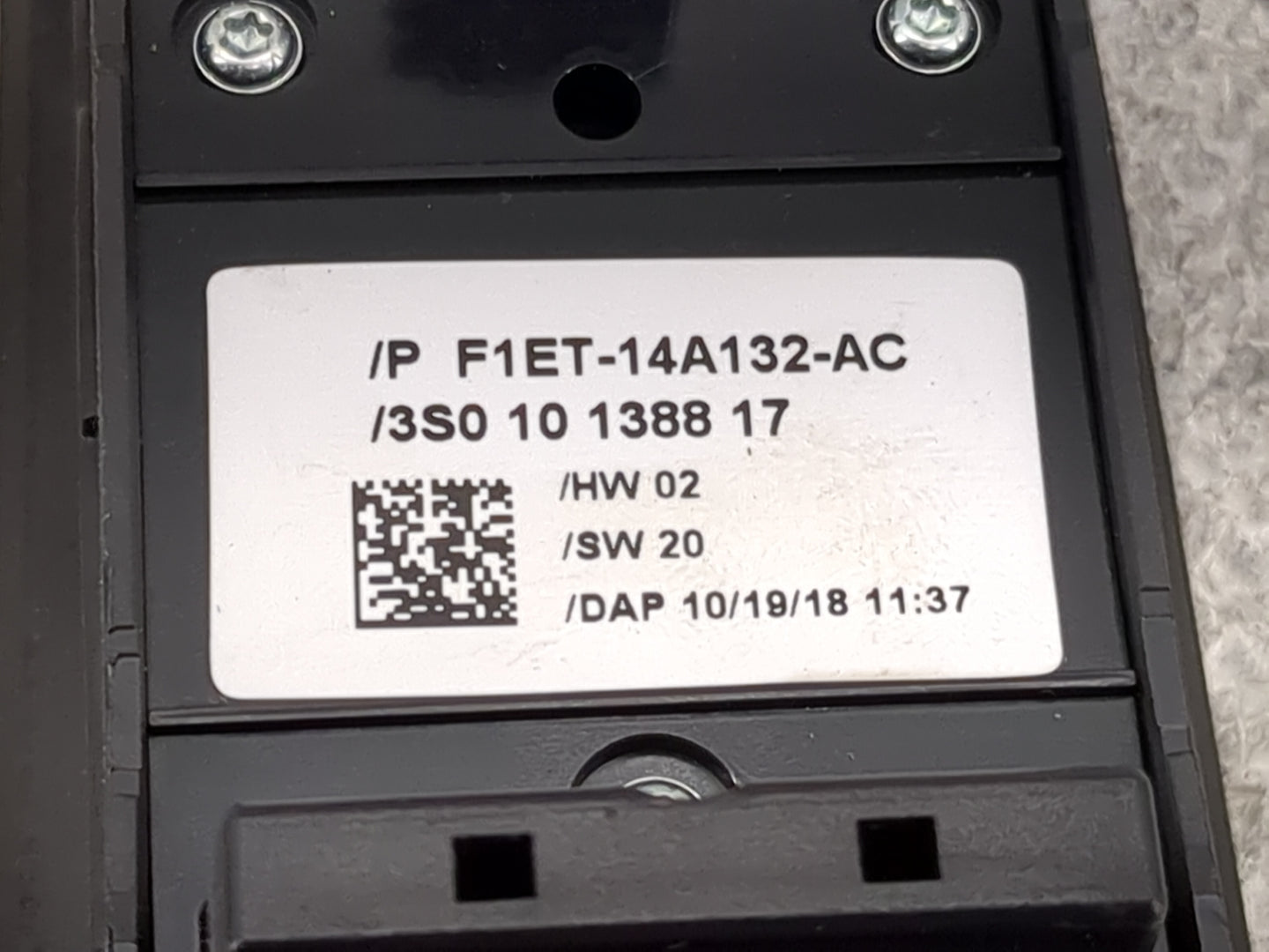 2013-2019 Ford Escape Master Power Window Switch Replacement Driver Side Left P/N:F1ET-14A132-AC 3S0 10 1388 17 Fits OEM Use