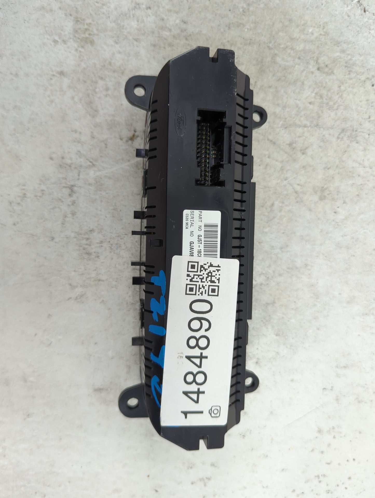2018-2019 Ford Escape Climate Control Module Temperature AC/Heater Replacement P/N:GJ5T-18C612-MCA Fits Fits 2018 2019 OEM U