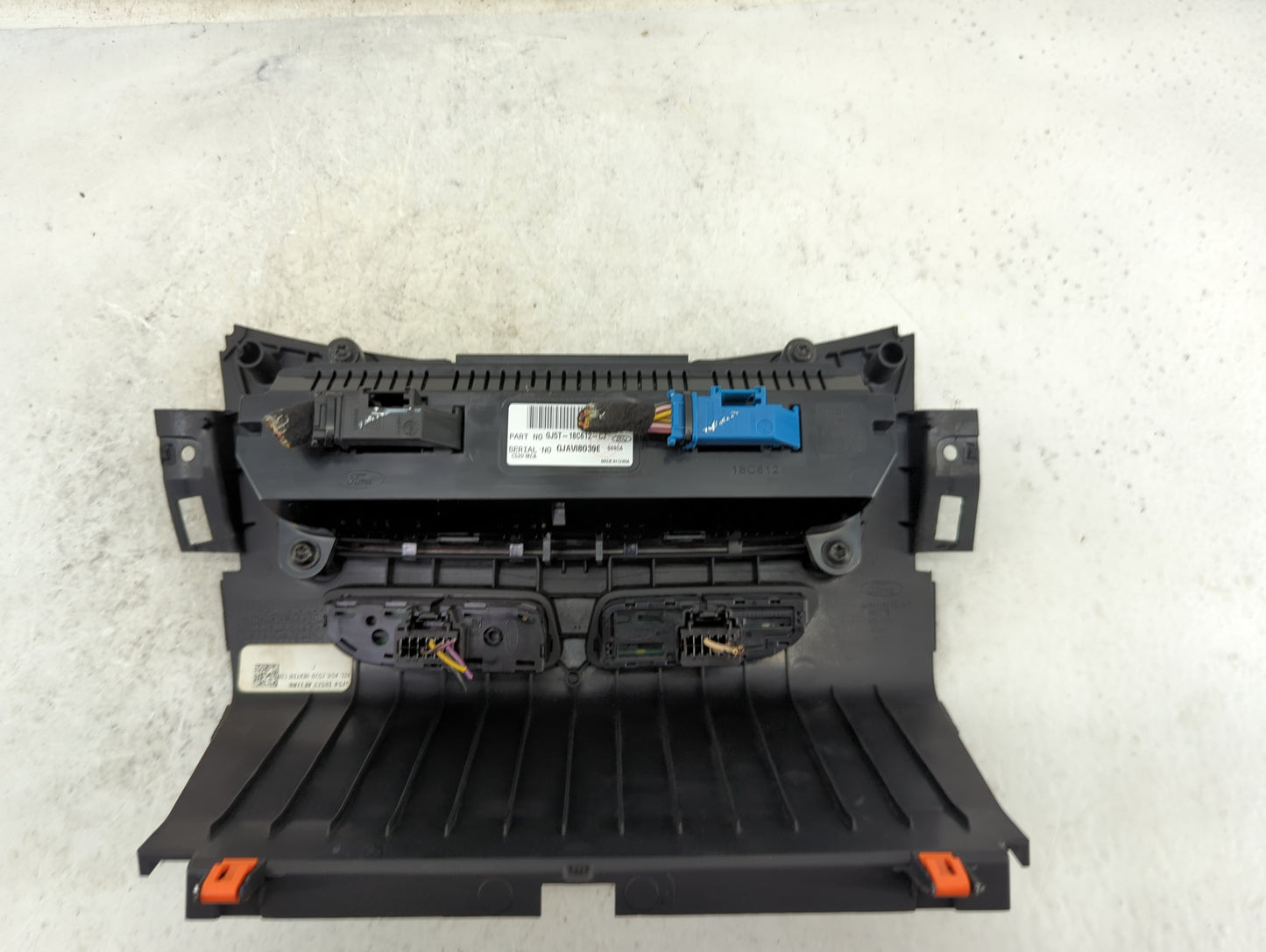 2018-2019 Ford Escape Climate Control Module Temperature AC/Heater Replacement P/N:GJ5T-18C612-CJ Fits Fits 2018 2019 OEM Us