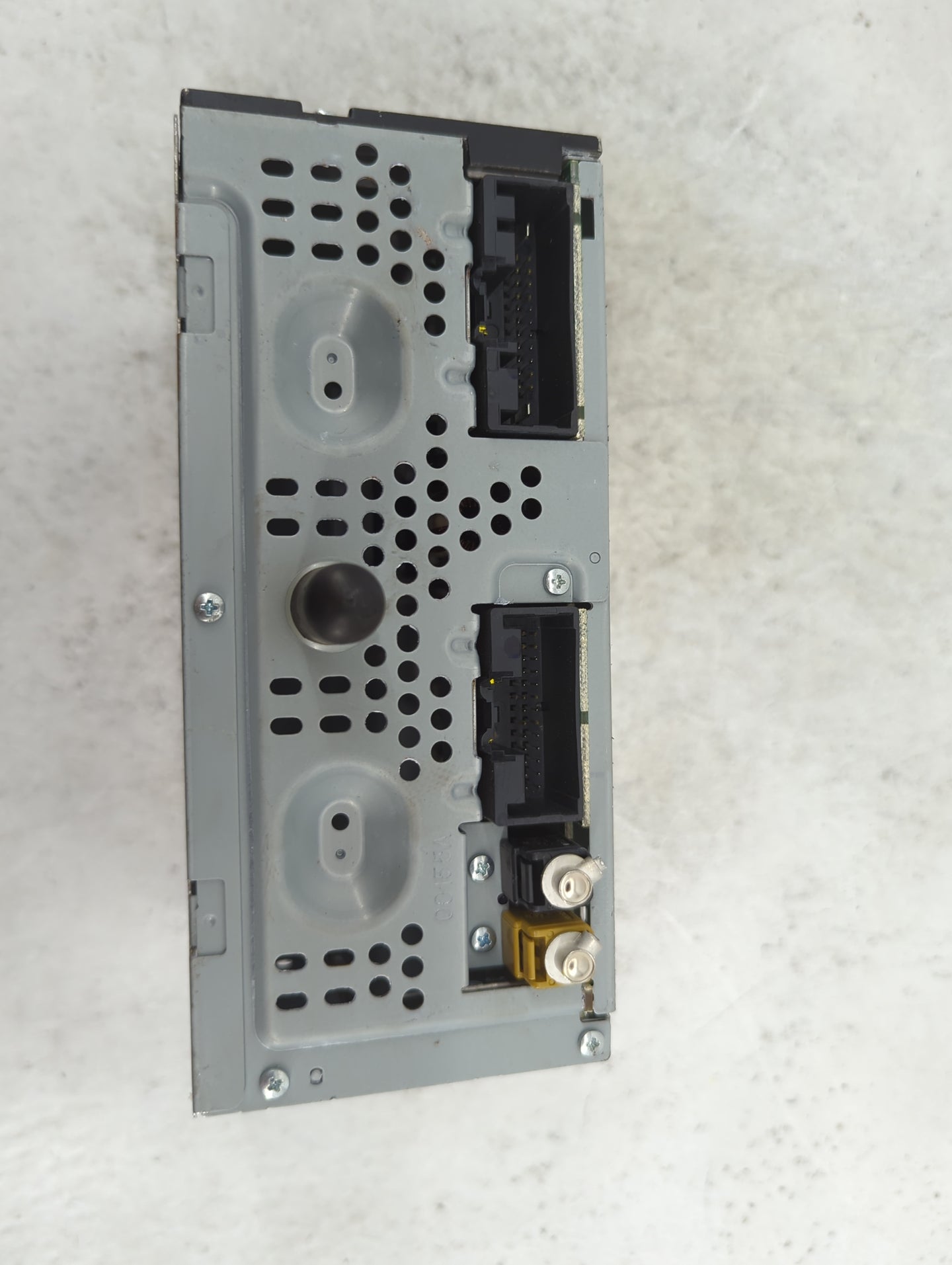 2017-2019 Ford Escape Radio Speaker Amplifier Cq-rj38n54m - Oemusedautoparts1.com