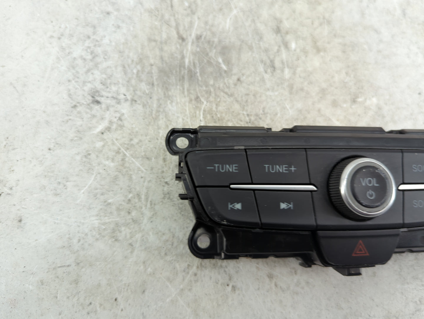 2017-2019 Ford Escape Radio Control Panel 1487241 - Oemusedautoparts1.com