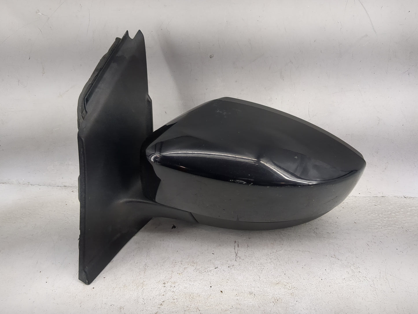 2017-2019 Ford Escape Driver Side View Mirror - Left Door Mirror OEM Used - Oemusedautoparts1.com