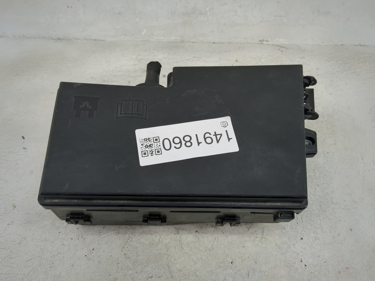 2019 Ford Escape Fusebox Fuse Box Panel Relay Module P/N:AV6T-14A067-AD E02345500 Fits OEM Used Auto Parts - Oemusedautopart